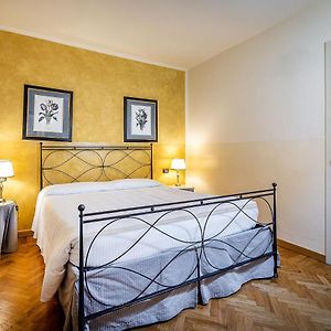Appartement met een Koepel en Twee Slaapkamers